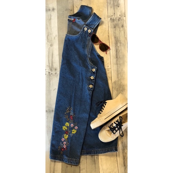 jlny sport Dresses & Skirts - Vintage Denim Flower Embroidered Tank Dress